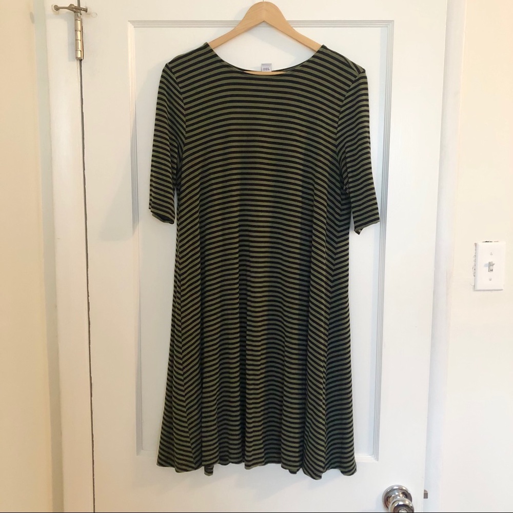 Old Navy Black & Green Stripe Swing Dress